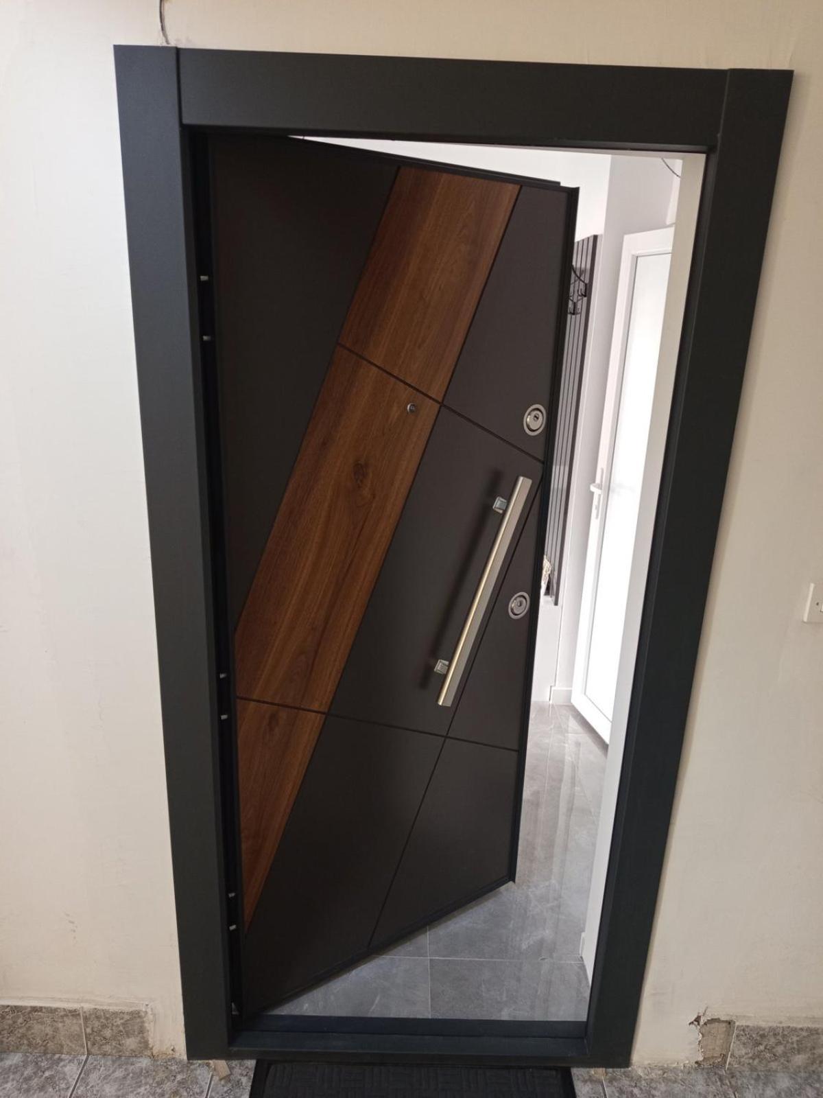 Apartment Mafi